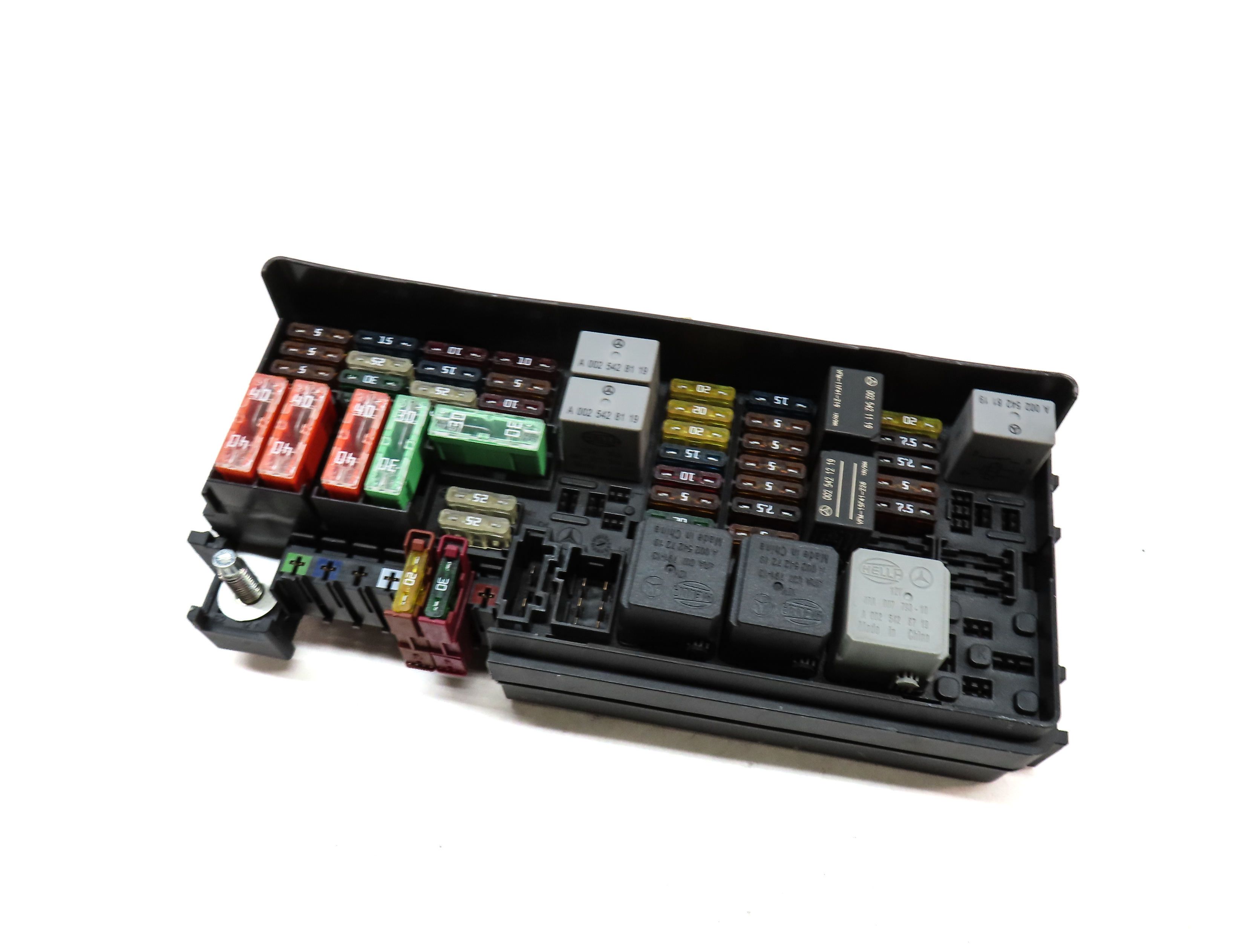 2011 MERCEDES GL450 (X164) 4.6L (M278) ENGINE REAR FUSE BOX PANEL — exact item pictured